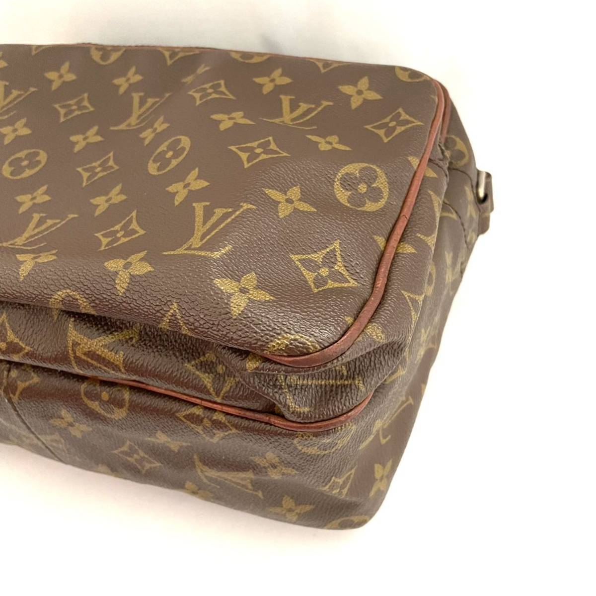 【美品】 1円スタLOUIS VUITTON ルイヴィトン モノグラム ミグラトゥール ナイル ショルダーバッグ 斜め掛け ブラウン メンズ レディース_画像4