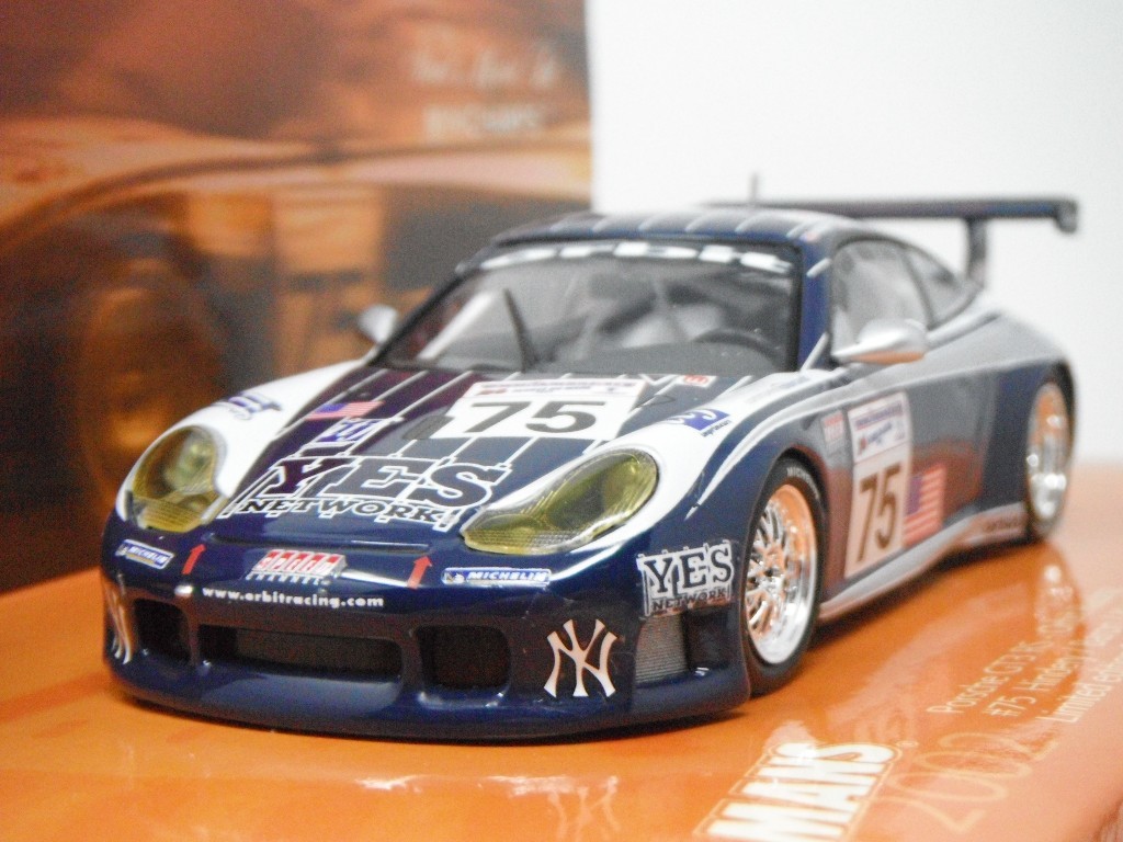 ■ PMA MINICHAMPSミニチャンプス『1/43 Porsche GT3 RS - オルビットレーシング #75 ポルシェ ミニカー』_画像2