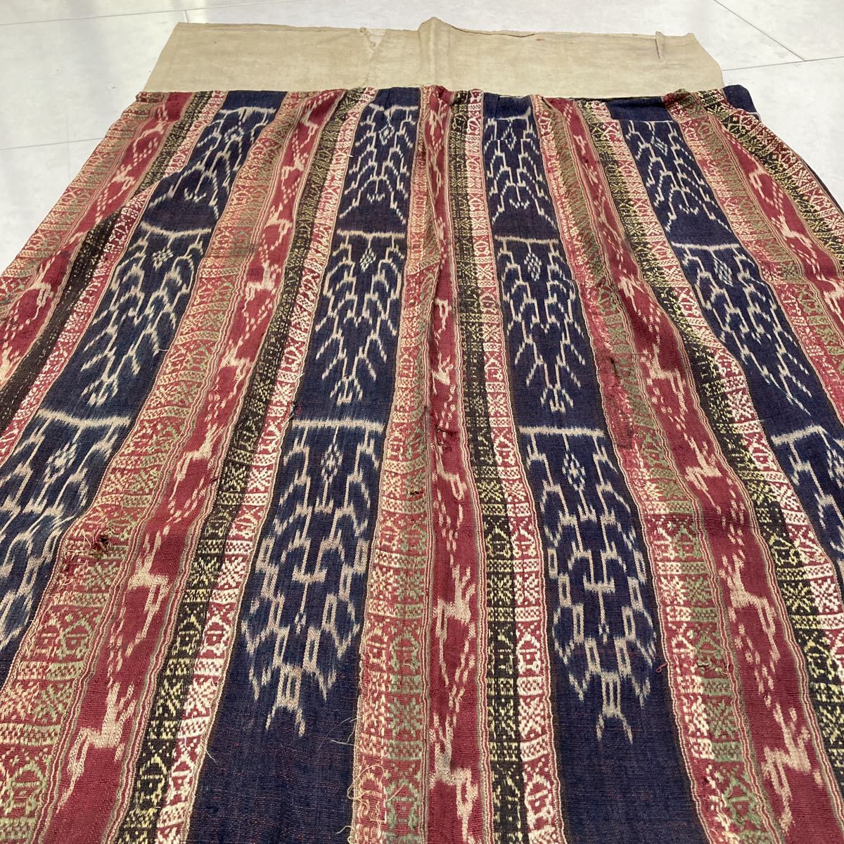 タイ アンティーク パーシン 手織り草木染 タペストリー コレクター イカット マットミーの画像1