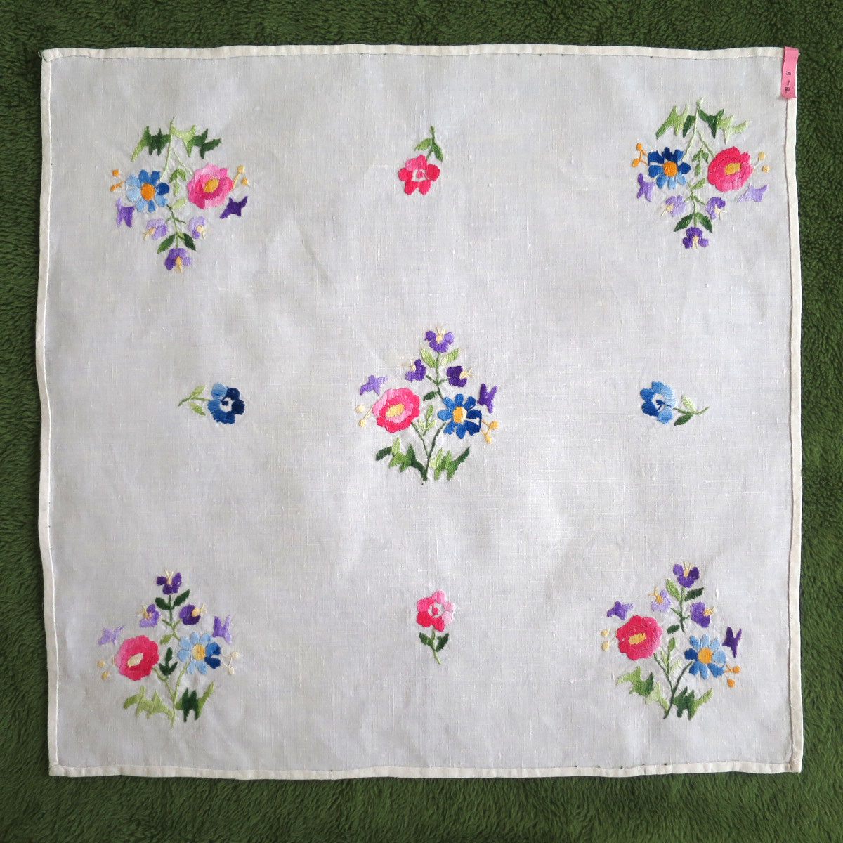 ハンガリー カロチャ刺繍 2点 テーブルクロス+コースター コットン 花 手刺繍 テーブルマット テーブルセンター 綿 ハンドメイド 東欧