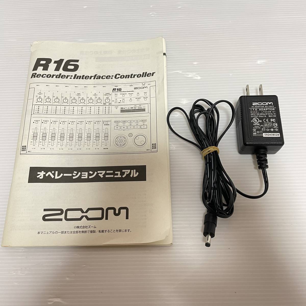 ZOOM R16 マルチトラックレコーダー 付属品多数あり！ | monsterdog.com.br