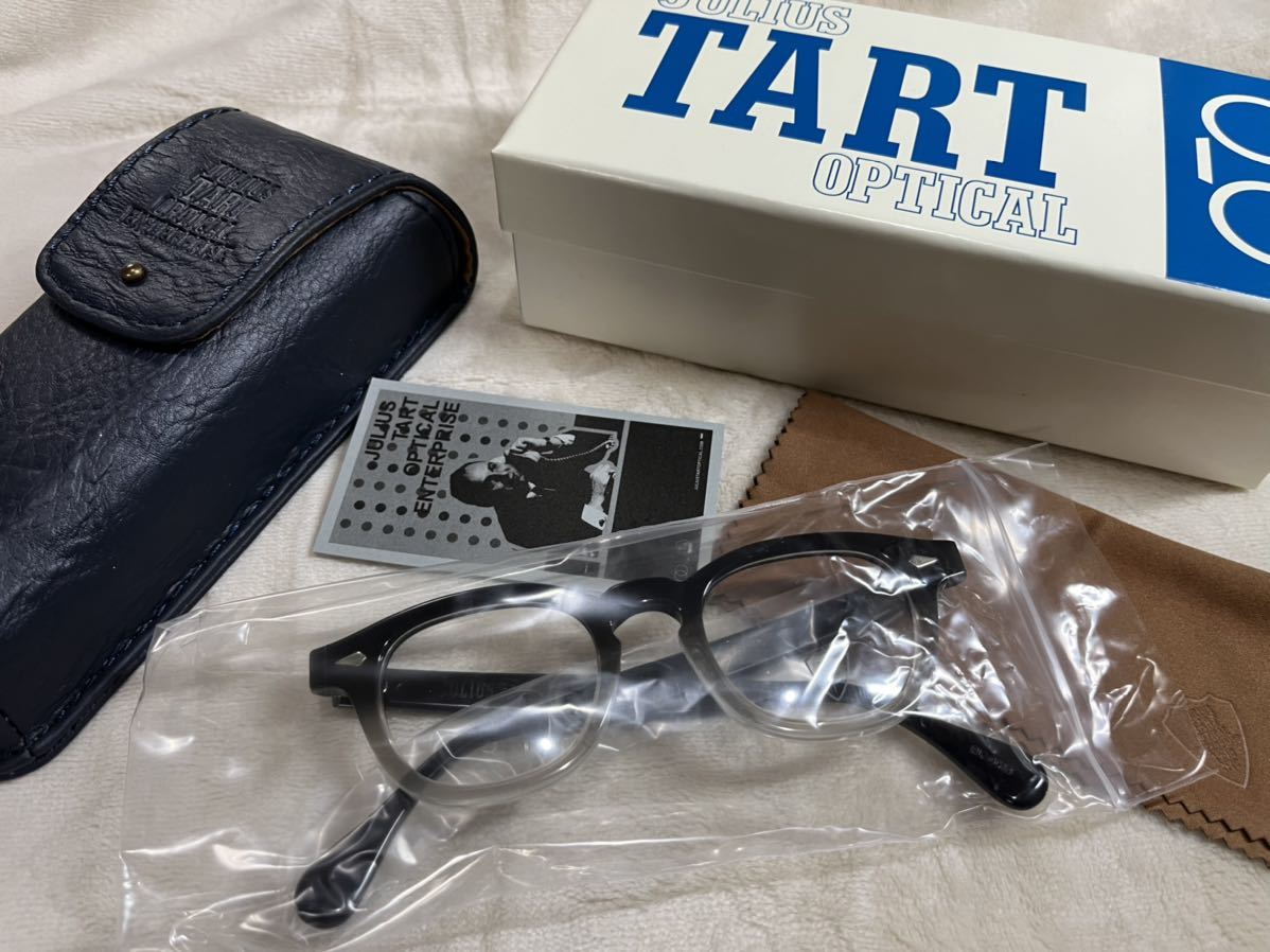 JULIUS TART OPTICAL AR44 Dark Black Fade | nalans.com