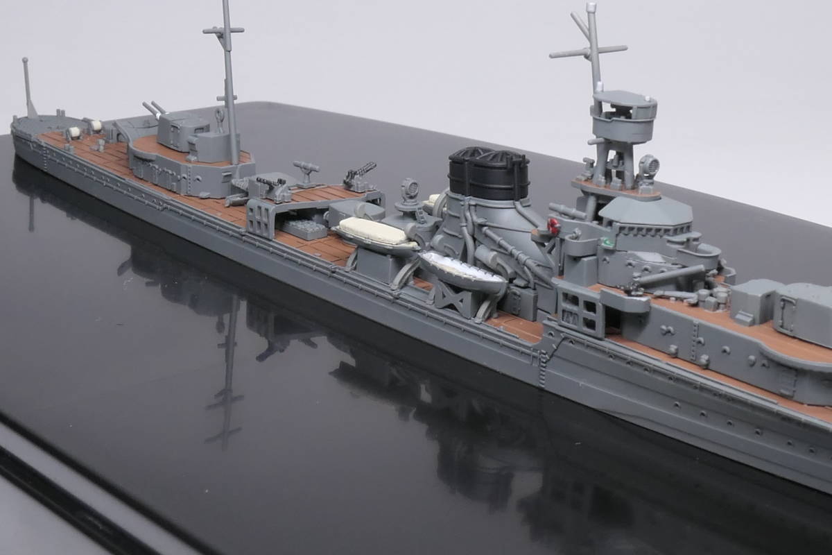 （完成品・模型）１/７００　日本海軍軽巡洋艦「夕張」　（ケース付き）_画像3