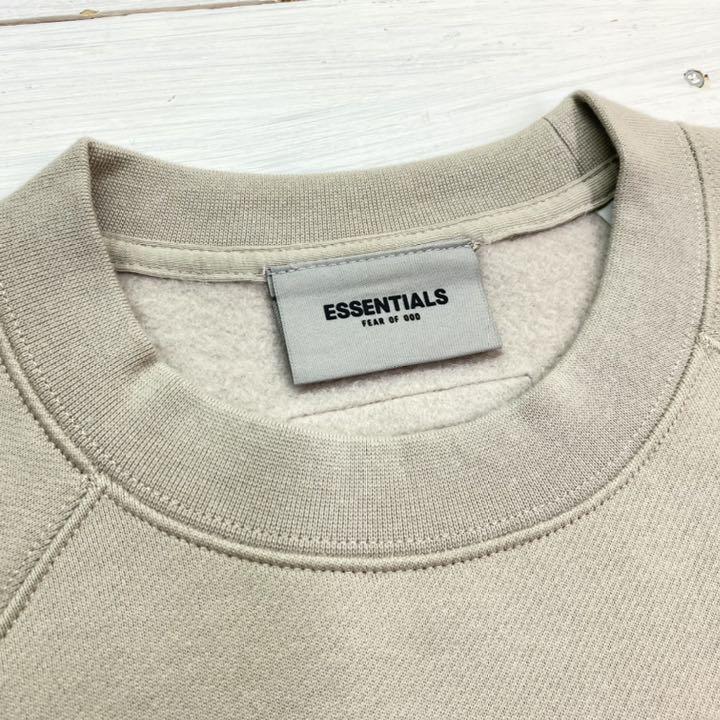 新品【メンズS】★エッセンシャルズ★袖ロゴ入り厚手トレーナー/ベージュ/タン/ESSENTIALS/FOG