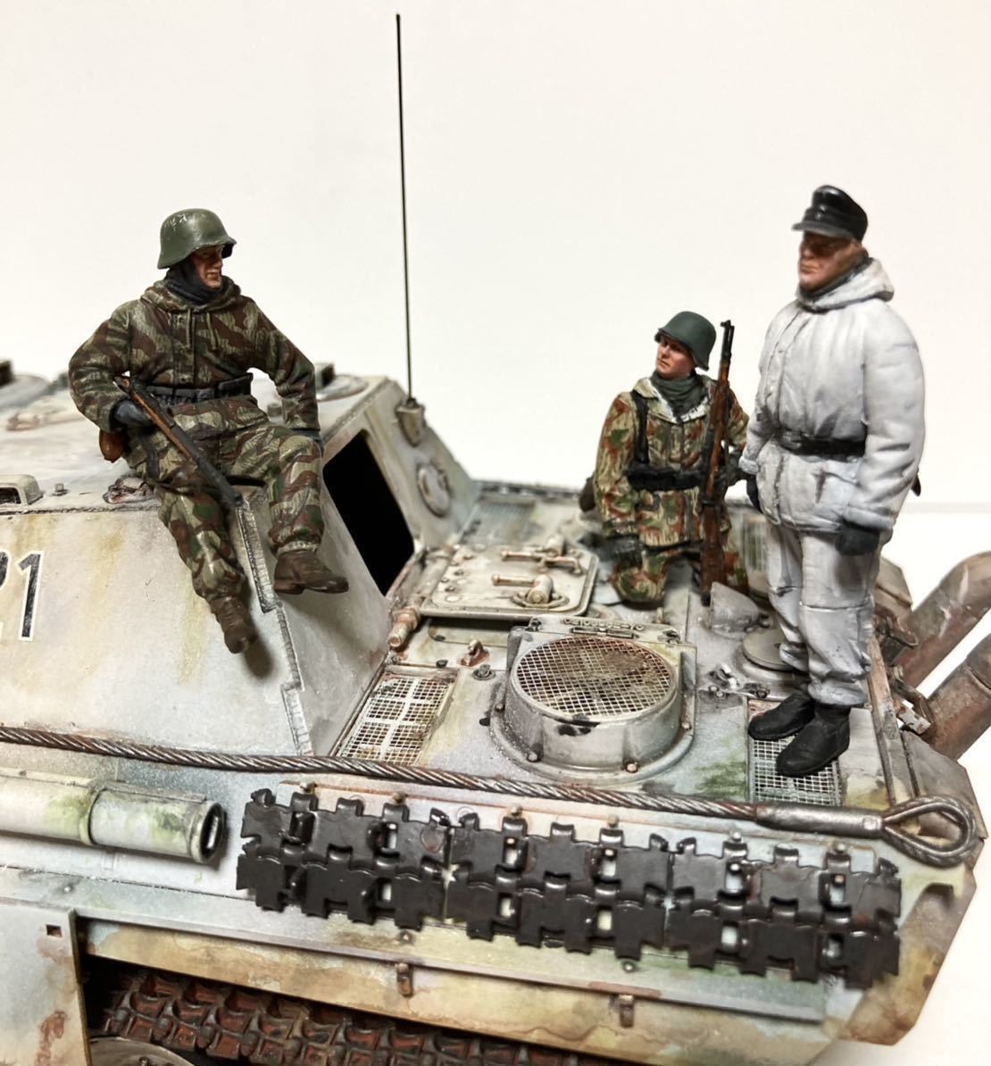 ☆完成品☆ タミヤ 1/35 ドイツ駆逐戦車 ヤークトパンター 後期 ☆完成品☆ タミヤ 1/35 ドイツ駆逐戦車 ヤークトパンター 後期