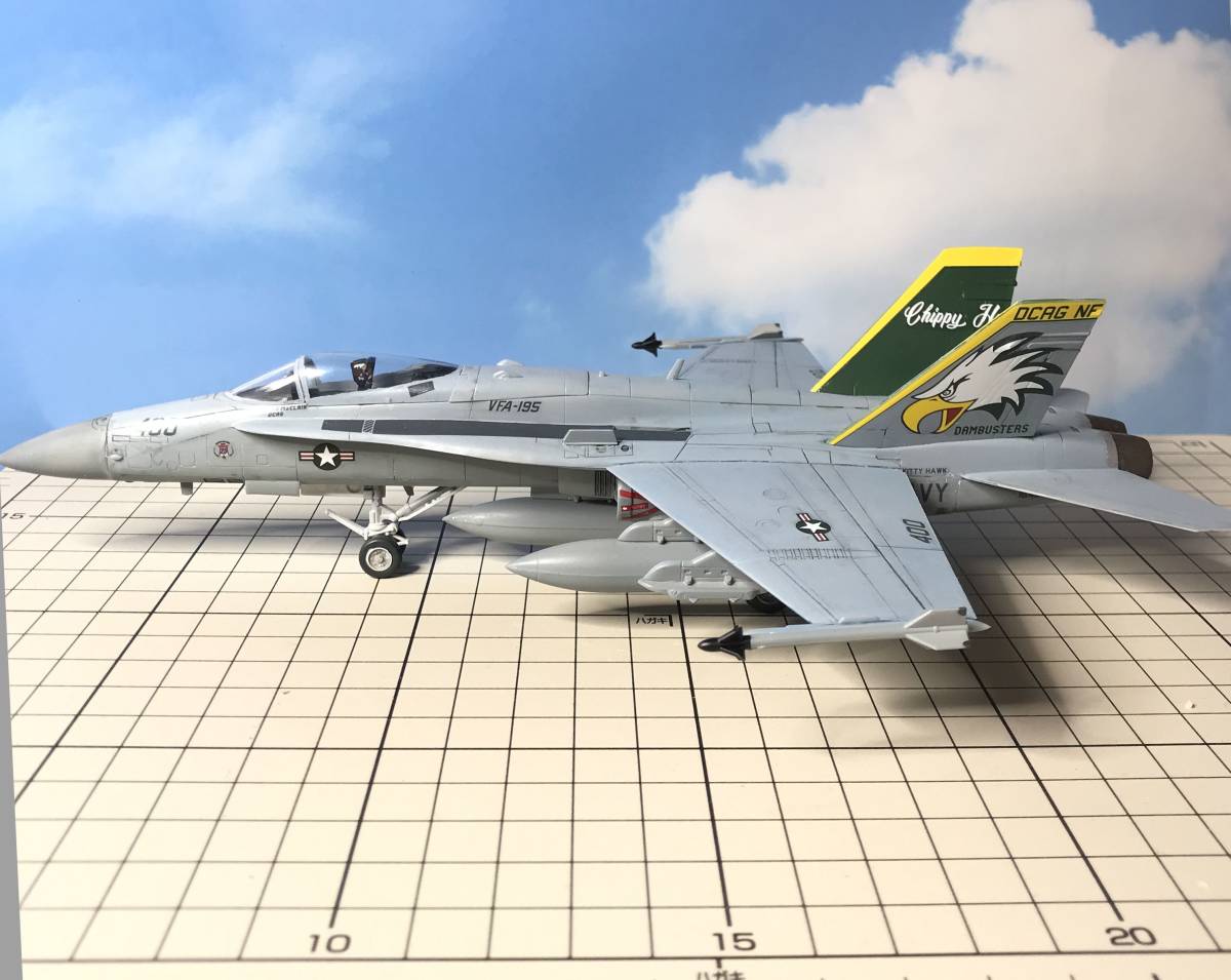 Yahoo!オークション - ハセガワ 1/72 F/A-18C ホーネット 完成品 Yahoo!オークション - ハセガワ 1/72 F/A-18C ホーネット 完成品
