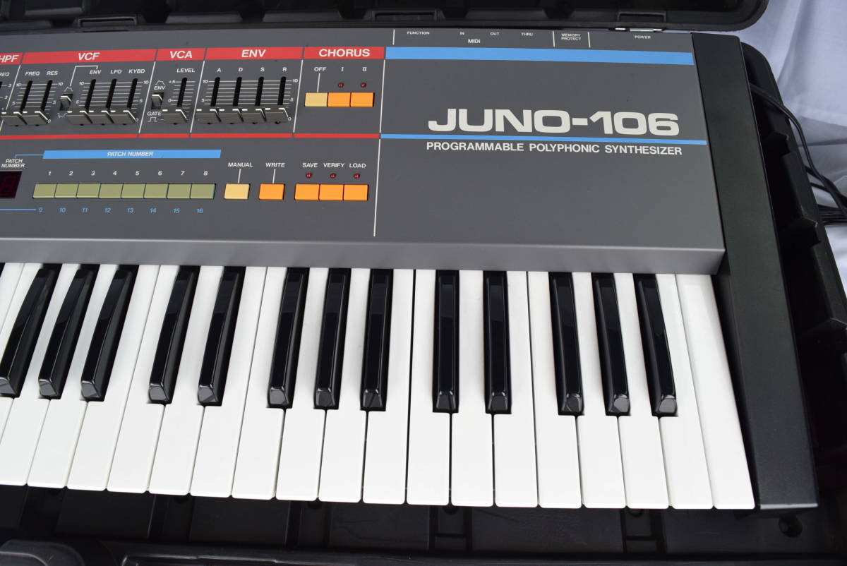 ROLAND JUNO106 シンセサイザー 純正ケース付_画像5