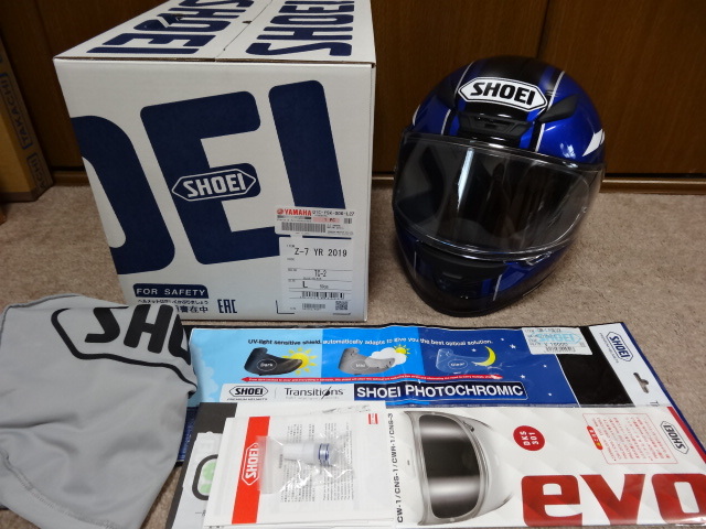美品 SHOEI Z-7 限定モデル YAMAHA RACING 2019 調光シールド 美品 SHOEI Z-7 限定モデル YAMAHA RACING 2019 調光シールド