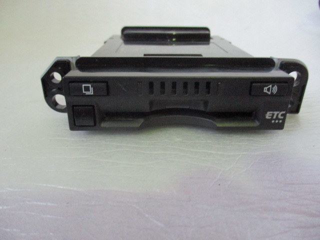 トヨタ純正ナビ連動 ETC車載器 ビルトインタイプ アンテナ分離型 トヨタ純正ナビ連動 ETC車載器 ビルトインタイプ アンテナ分離型