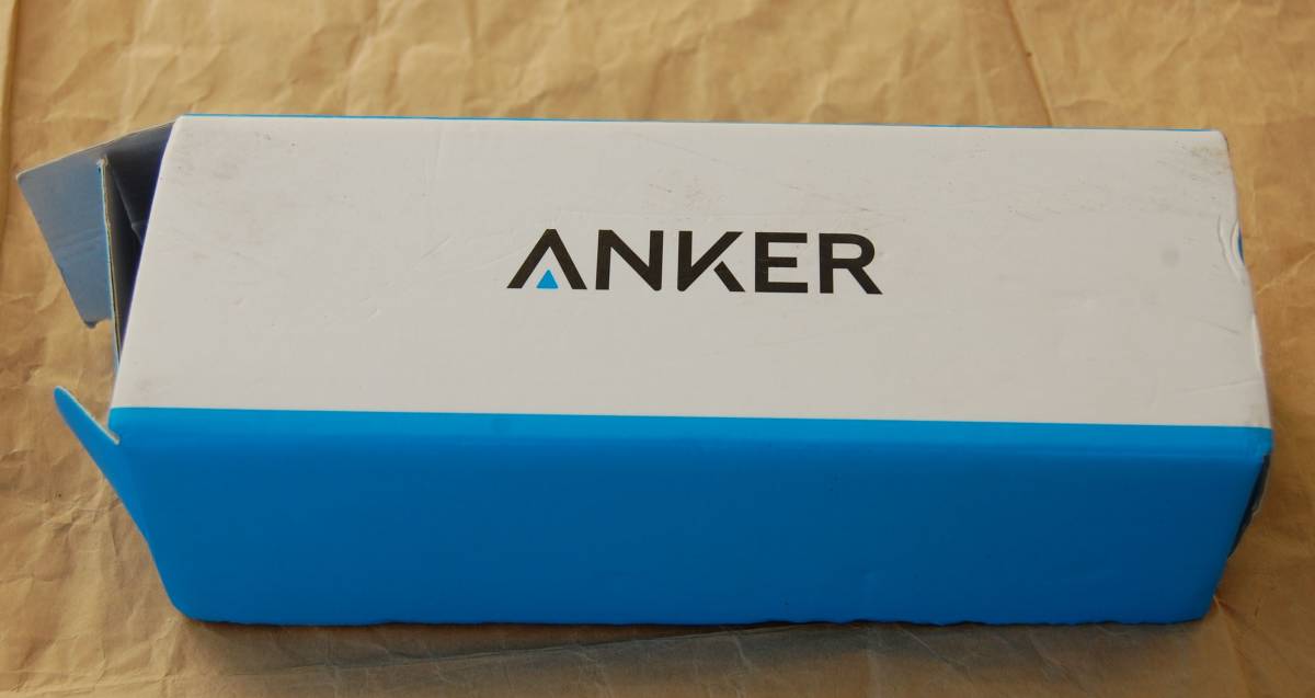 【即決】未使用新品 Anker 2ポート・モバイルバッテリー PowerCore 20100 [20,100mAh] 4.8A出力 PowerIQ対応 ブルー 箱潰れ 送料210円~_画像2