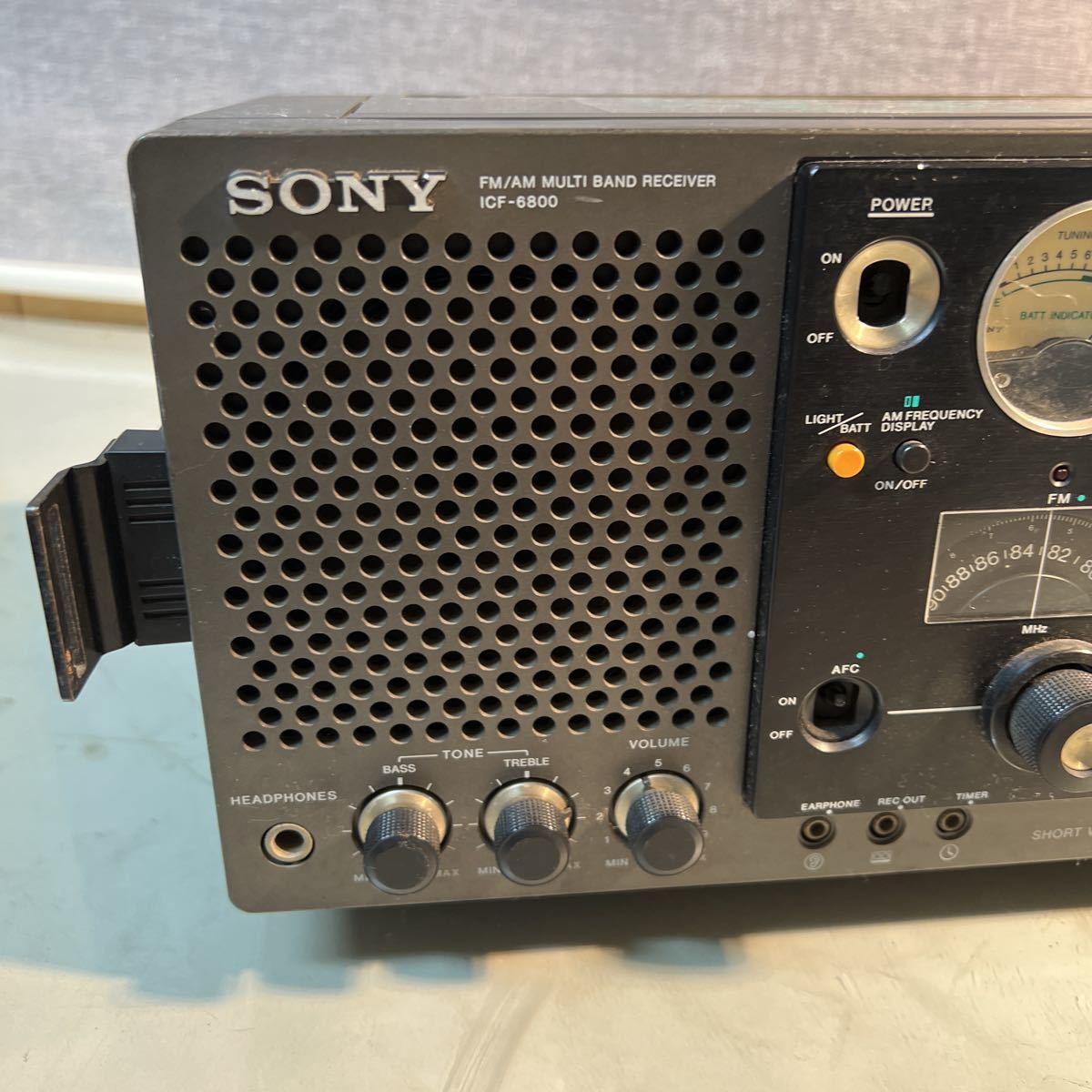 SONY ソニー BCLラジオ 型番: ICF-6800 ジャンク現状品 日高発_画像2