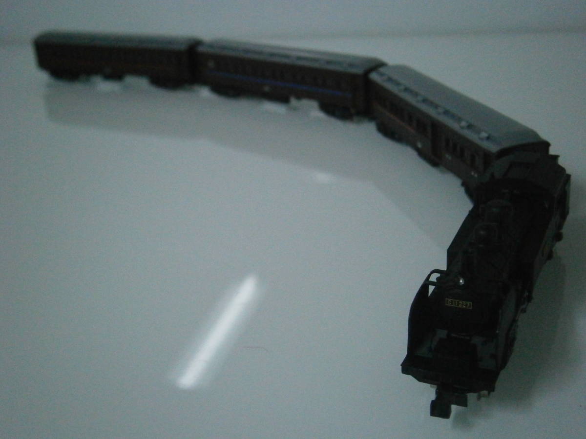 ☆KATO Nゲージ 蒸気機関車C11 202と客車3輌 の4両 ☆KATO Nゲージ 蒸気機関車C11 202と客車3輌 の4両