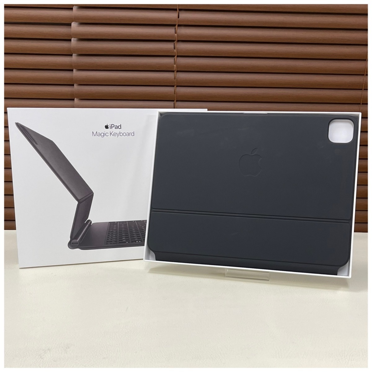 ☆美品/品☆ Apple iPad Air 4世代 iPad Pro 11インチ用 Magic