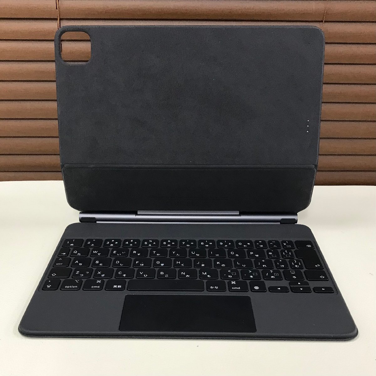 ☆美品/品☆ Apple iPad Air 4世代 iPad Pro 11インチ用 Magic