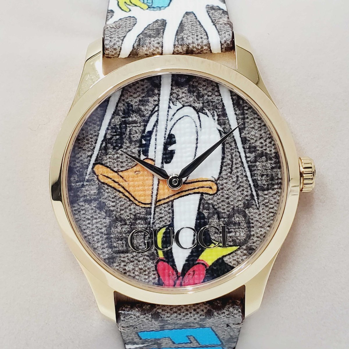 GUCCI グッチ Gタイムレス ディズニーコラボ ドナルド 126.4 GUCCI グッチ Gタイムレス ディズニーコラボ ドナルド 126.4