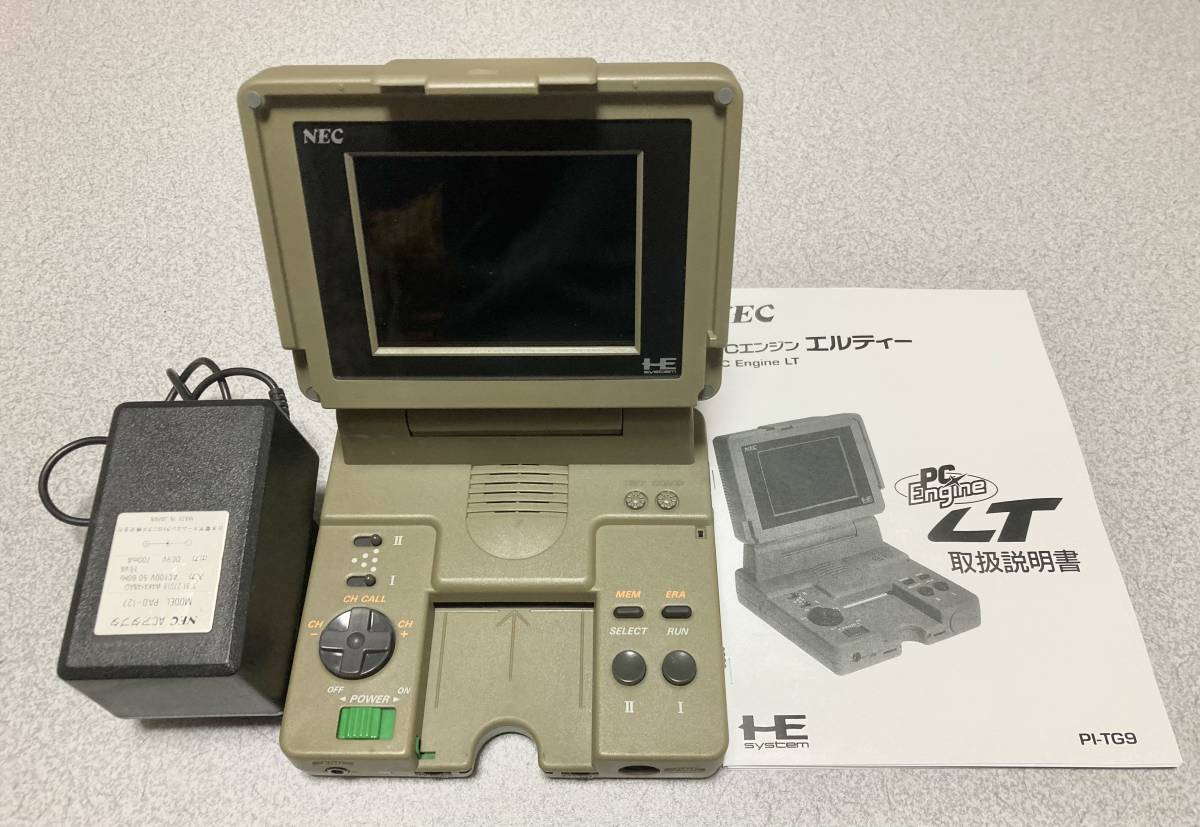 NEC PCエンジン LT本体　アダプター　取り扱い説明書セット　PC Engine LT 　作動確認済　激レア　レトロゲーム　売り切り　5000円から_画像1