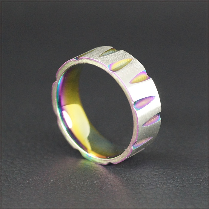 [RING] V Shape Cut Titanium Steel Rainbow V字 カット チタン ヒート グラデーション レインボー 8mm フラット リング 13号 【送料無料】_画像2