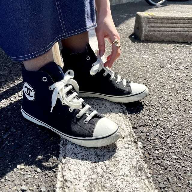 女性が喜ぶ♪ CHANEL ヴィンテージハイカットスニーカー