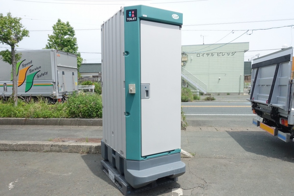 静岡県/引取限定　水洗　仮設トイレ　和式仕様　中古　簡易トイレ　照明スイッチ付き
