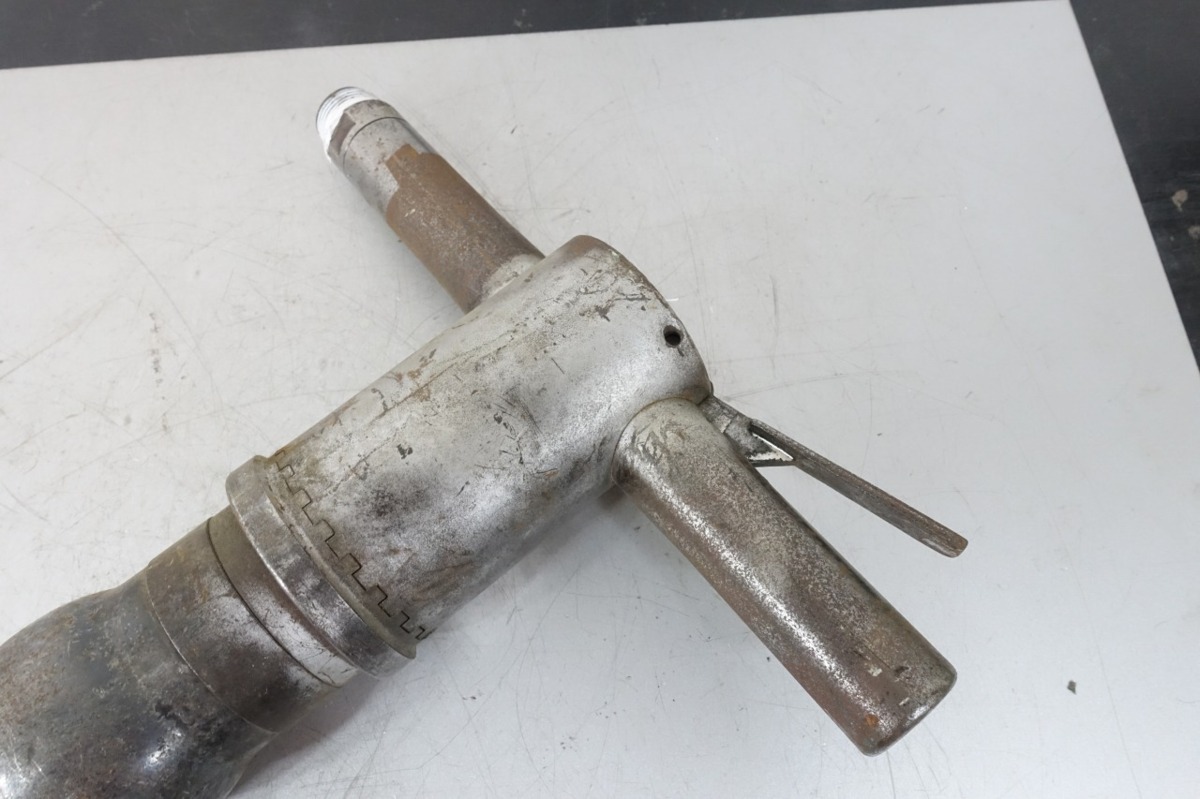 A NPK エア コンクリートブレーカー CB-2000 はつり 削岩機 A NPK エア コンクリートブレーカー CB-2000 はつり 削岩機