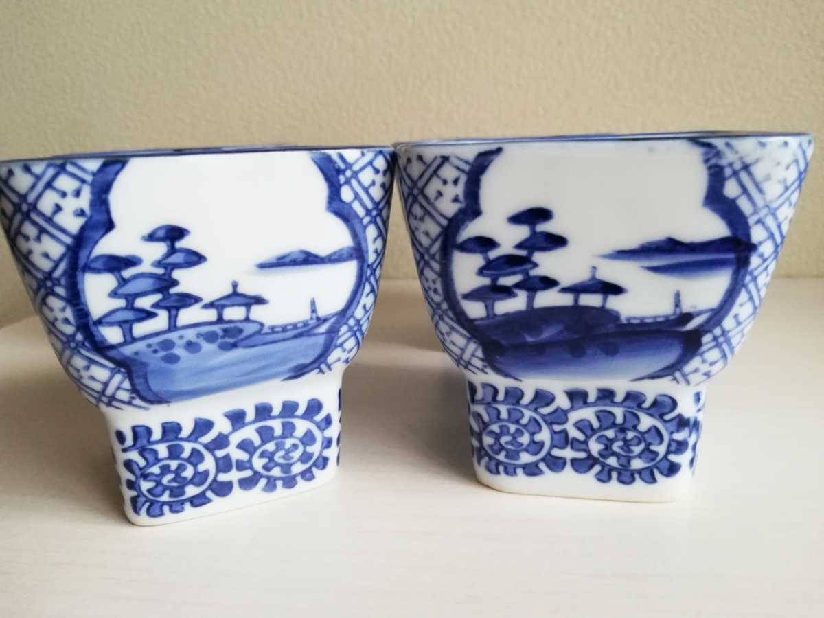  Vintage height pcs small bowl 4 piece .. Tang .. Tang . writing sama antique blue and white ceramics . attaching sake cup . dragon angle pot ceramics Japanese-style tableware Showa Retro peace pattern antique goods . thing hand ..