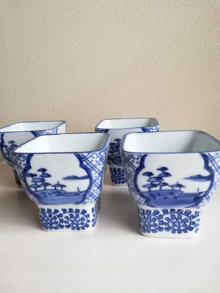  Vintage height pcs small bowl 4 piece .. Tang .. Tang . writing sama antique blue and white ceramics . attaching sake cup . dragon angle pot ceramics Japanese-style tableware Showa Retro peace pattern antique goods . thing hand ..