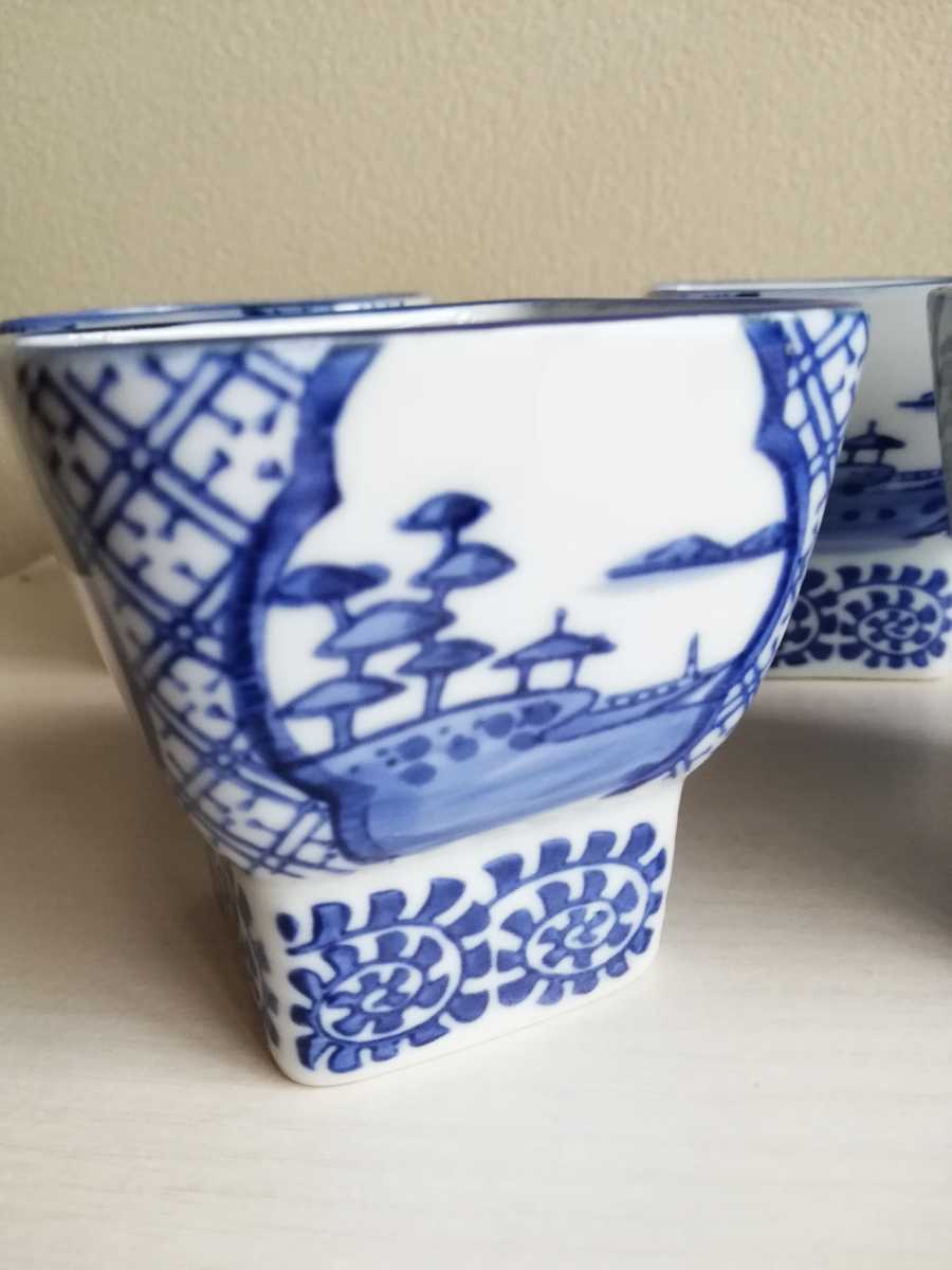  Vintage height pcs small bowl 4 piece .. Tang .. Tang . writing sama antique blue and white ceramics . attaching sake cup . dragon angle pot ceramics Japanese-style tableware Showa Retro peace pattern antique goods . thing hand ..