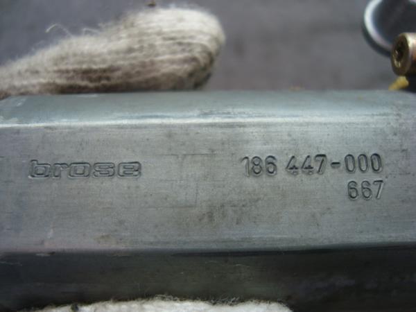 ボルボ 850 E-8B5252W 助手席 左前 パワーウインドモーター ...