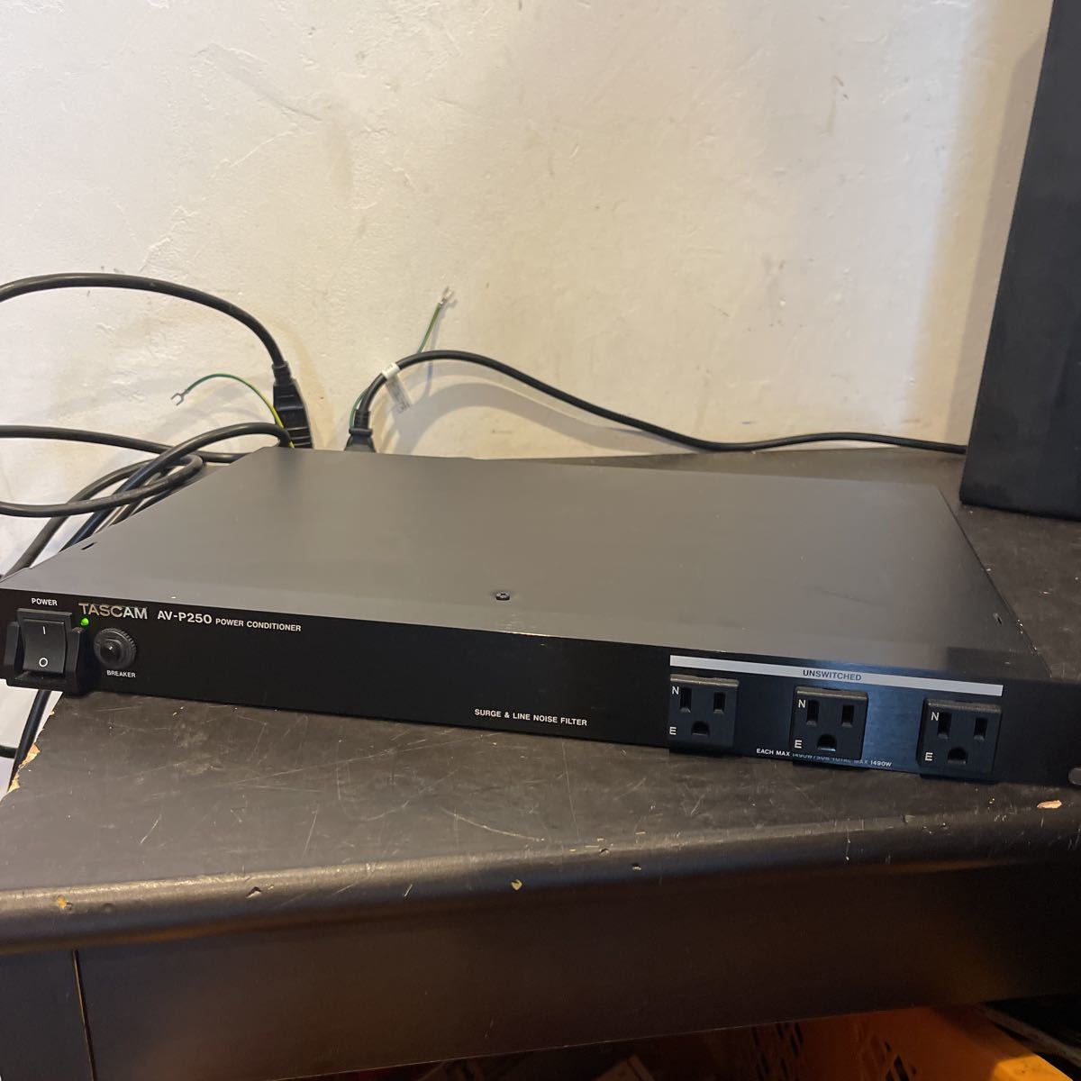 TASCAM タスカム AV-P250 パワーディストリビューター 電源供給 音響