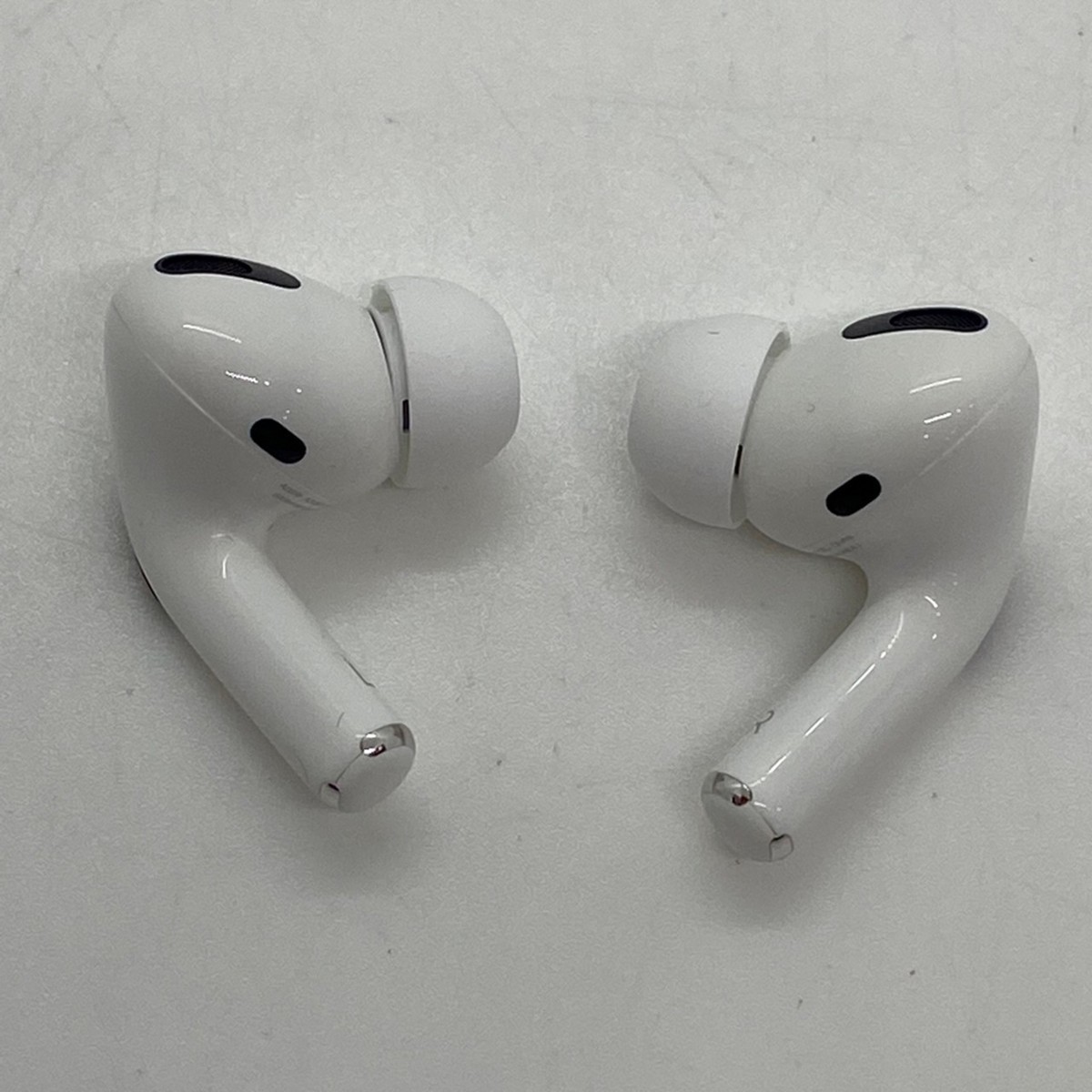 USED 極美品 Apple AirPods Pro アップル エアーポッズ プロ ホワイト PLWK3J/A A2083 A2084 A2190 ワイヤレス イヤホン Bluetooth_画像5