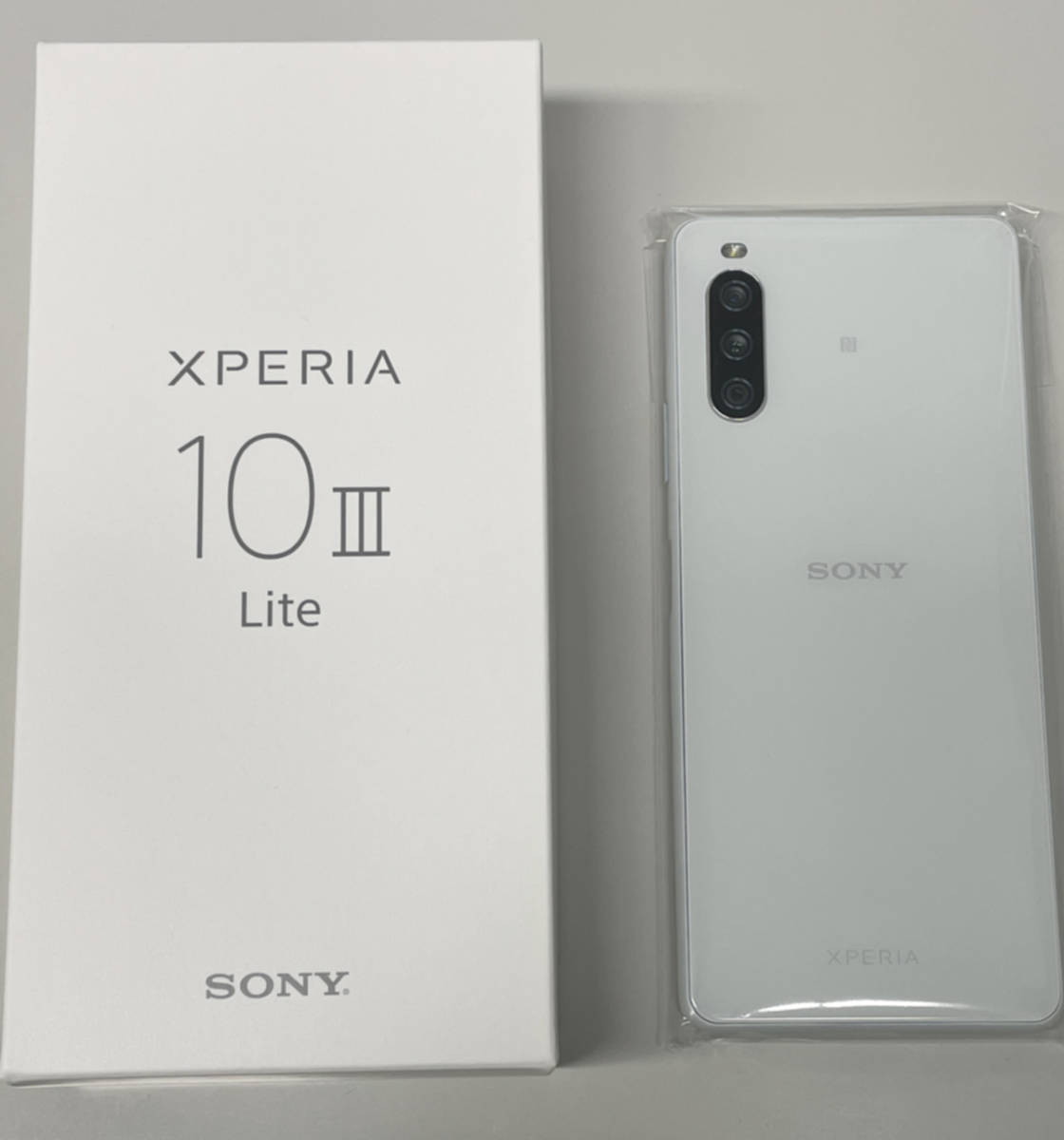 ☆SONY Xperia 10 III Lite 本体 ホワイト XQ-BT44 楽天モバイル版 SIM