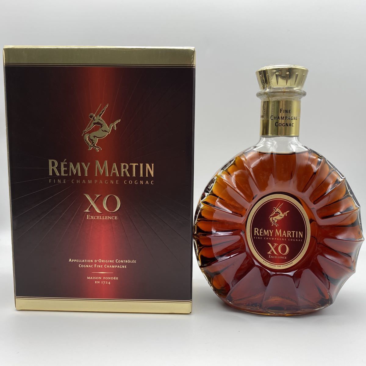 【443】未開栓　レミーマルタン / REMY MARTIN　XO　エクセレンス　700ml　40%　金キャップ　クリアボトル　コニャック　ブランデー　古酒