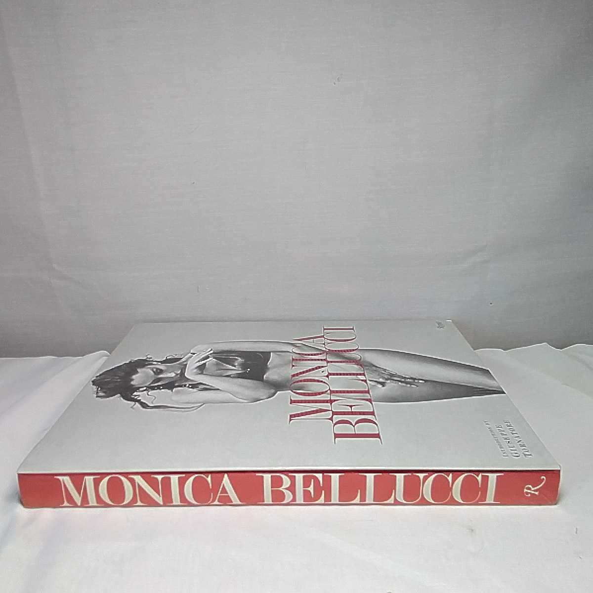 未開封 MONICA BELLUCCI モニカ・ベルッチ 写真集 洋書 美品 未開封 MONICA BELLUCCI モニカ・ベルッチ 写真集 洋書 美品