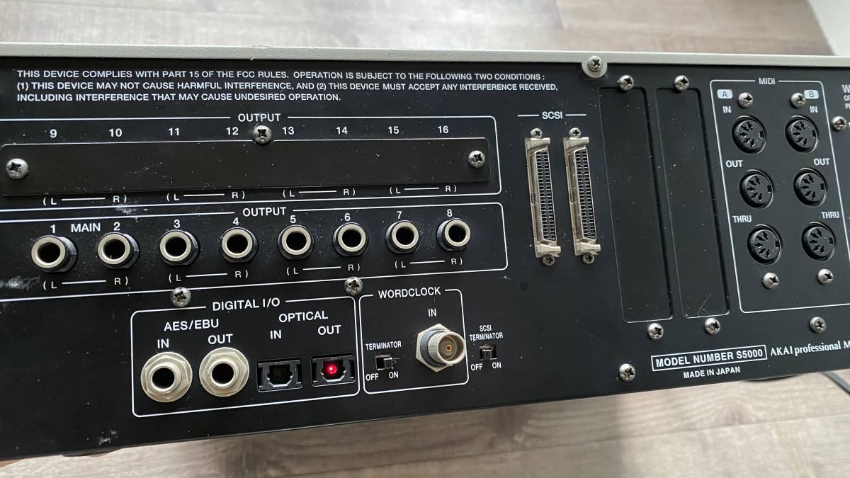 AKAI アカイ サンプラー S5000 V2 ステレオデジタルサンプラー AKAI アカイ サンプラー S5000 V2 ステレオデジタルサンプラー