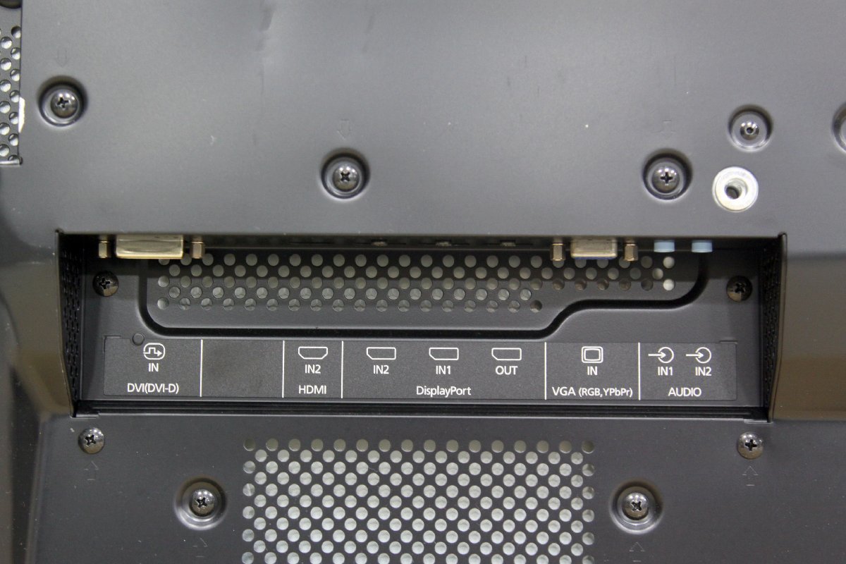 NEC/ 55型 大画面液晶ディスプレイ ★MultiSync LCD-V554/RBGケーブル・HDMIケーブル付★ 61760S（別途送料）_画像3
