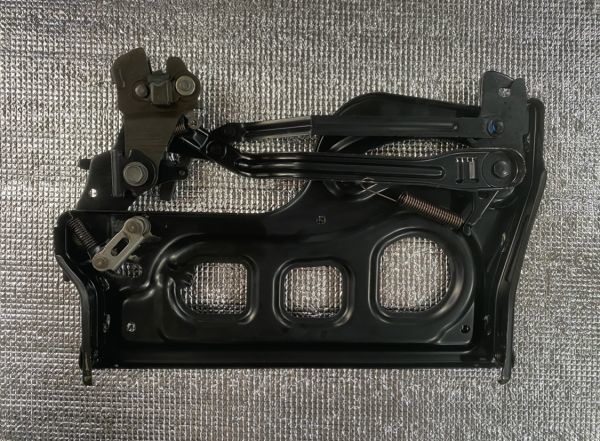 トヨタ　TOYOTA　ノア　ヴォクシー　AZR60 / 65　LEG　ASSY　SEAT　2nd　　左　レッグ　セカンド　シート　79030-28070　No.2149_画像2