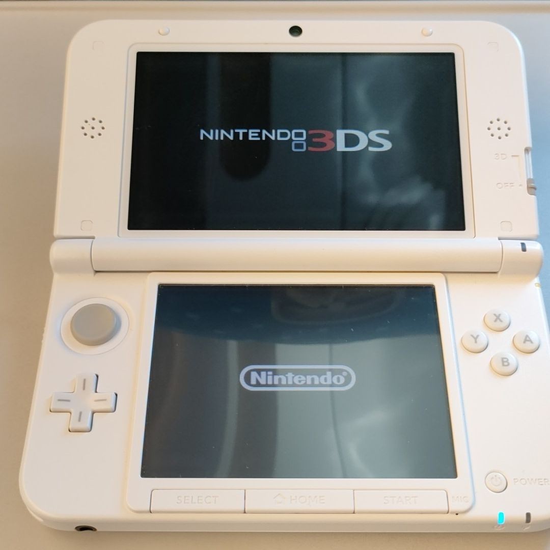 3DSLL　ホワイト 　ニンテンドー3DS