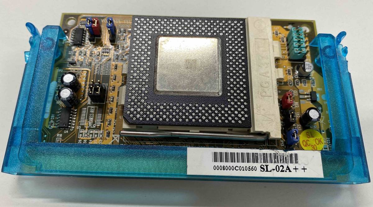 【送料無料・動作未確認】Intel celeron 533MHz Socket370 SL3FZ Slot1下駄付き_画像1