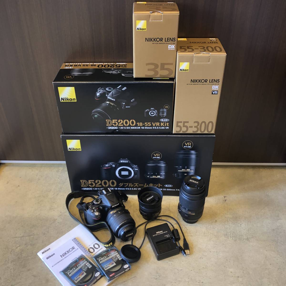 22060104【ニコン】Nikon 一眼レフ D5200ダブルズームキット 単焦点