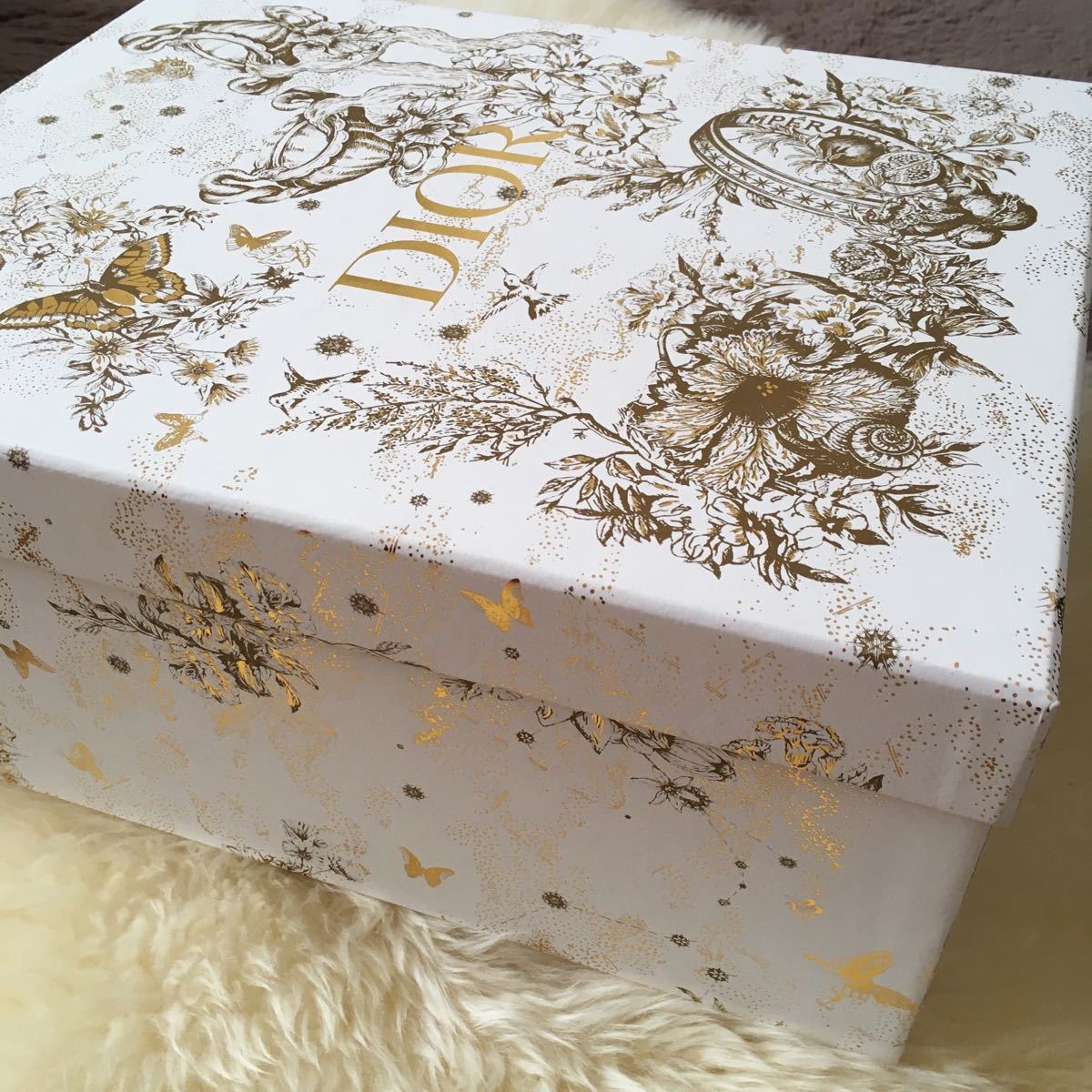Dior クリスマス限定 ギフトBOX 箱|Yahoo!フリマ(旧PayPayフリマ) Dior クリスマス限定 ギフトBOX 箱|Yahoo!フリマ(旧PayPayフリマ)