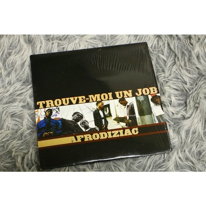 【洋楽CD】Afrodiziac 『 Trouve-Moi Un Job 』【CD-13002】_画像1