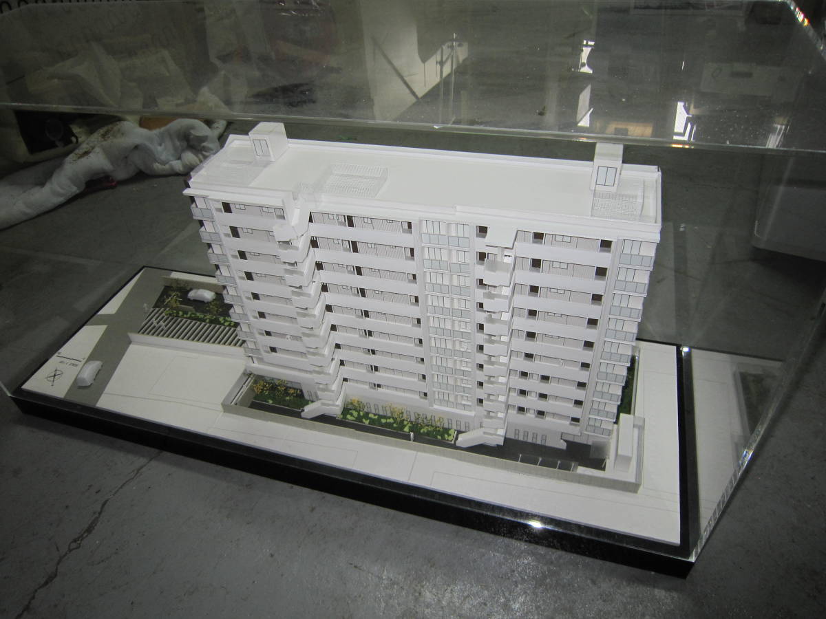 近隣送料無料　模型 住宅模型 建築模型 集合住宅 分譲 賃貸 アパート マンション ミニチュア_画像4