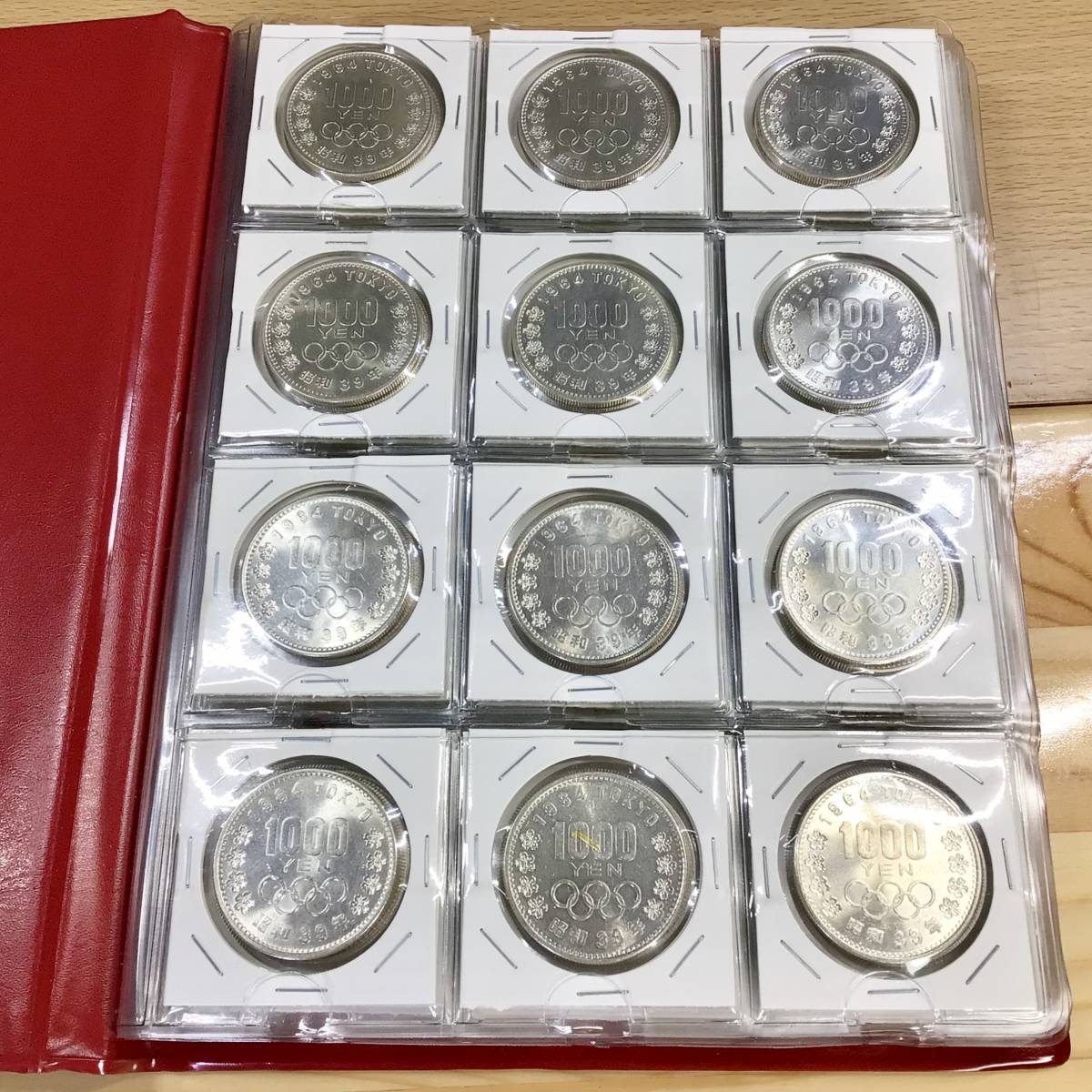 【希少・未使用に近い・極美品】1964年 昭和39年 東京オリンピック記念 1000円銀貨 千円銀貨、富士山と桜、全84枚 コレクションブック入りの画像2