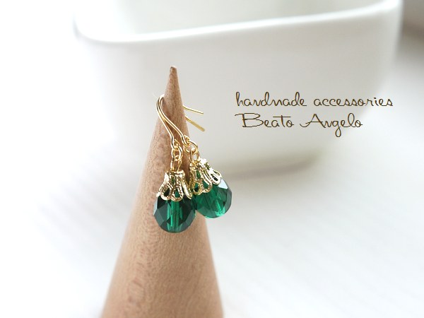 **+angelo+ Czech beads. one bead earrings (p-259) emerald G c001 simple green titanium resin earrings 