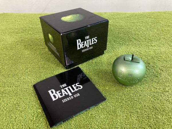 ◆BZ51 ビートルズ ステレオ USB　動作未確認　THE BEATLES STEREO USB　リンゴ型◆N_画像1