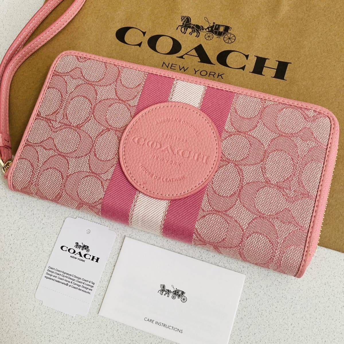 COACH コーチ 長財布 デンプシー ジャガードピンク - 長財布