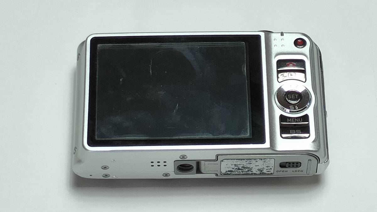 美品 CASIO カシオ EXILIM EX-H15 コンパクトデジタルカメラ 付属品完備 8GB2枚 Class10 (SDHCカード付) 光学ズーム10倍 元箱