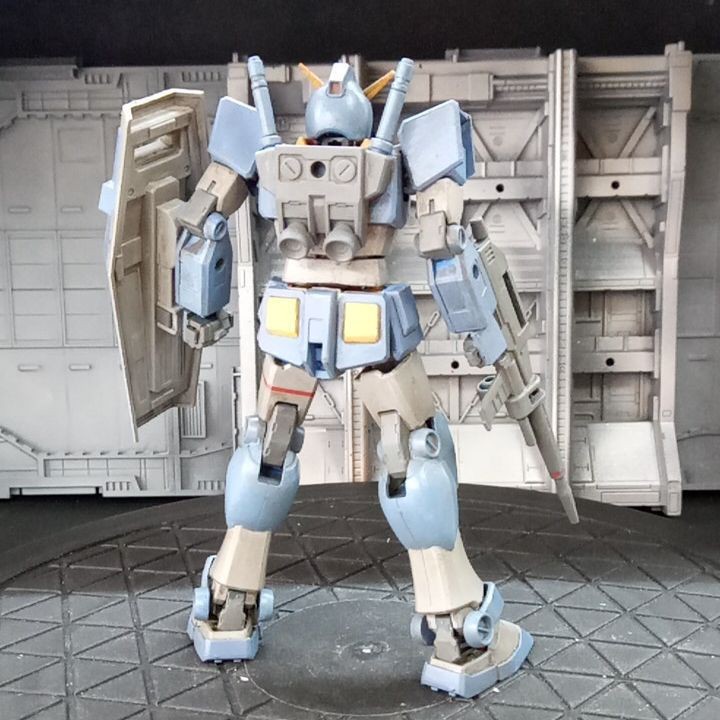 ガンプラ塗装完成品　EGガンダム　青の部隊隊長機カラー汚し仕上げ品。