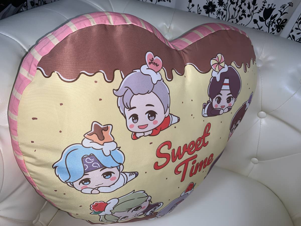  ☆☆TinyTAN タイニータン　sweet Time プレミアムハート型クッション　全１種☆☆ 新品　未使用　アミューズメント専用景品　BTS セガ_画像5