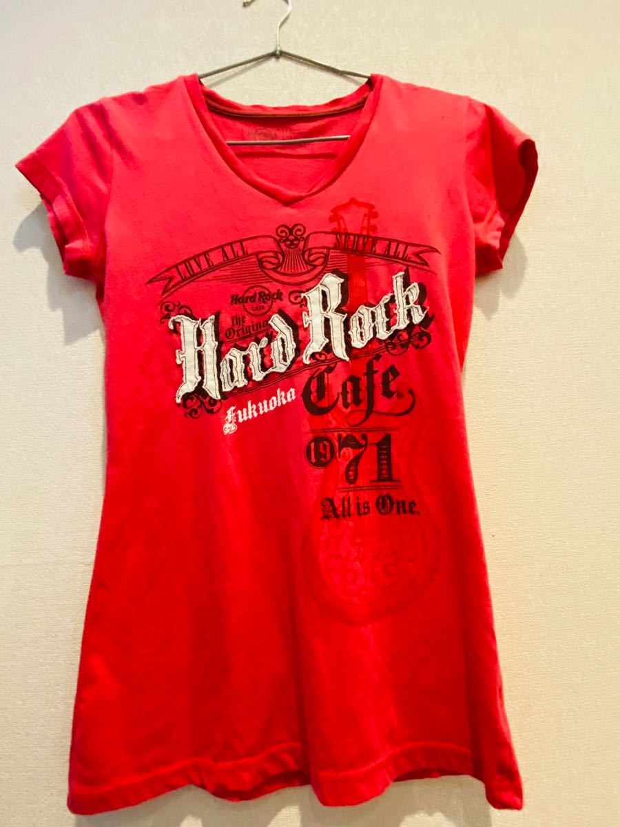 今年流行りのロックTシャツ☆ユーズド☆ハードロックカフェ　レディースサイズS〜Mビタミンカラーのピンク半袖Tシャツ